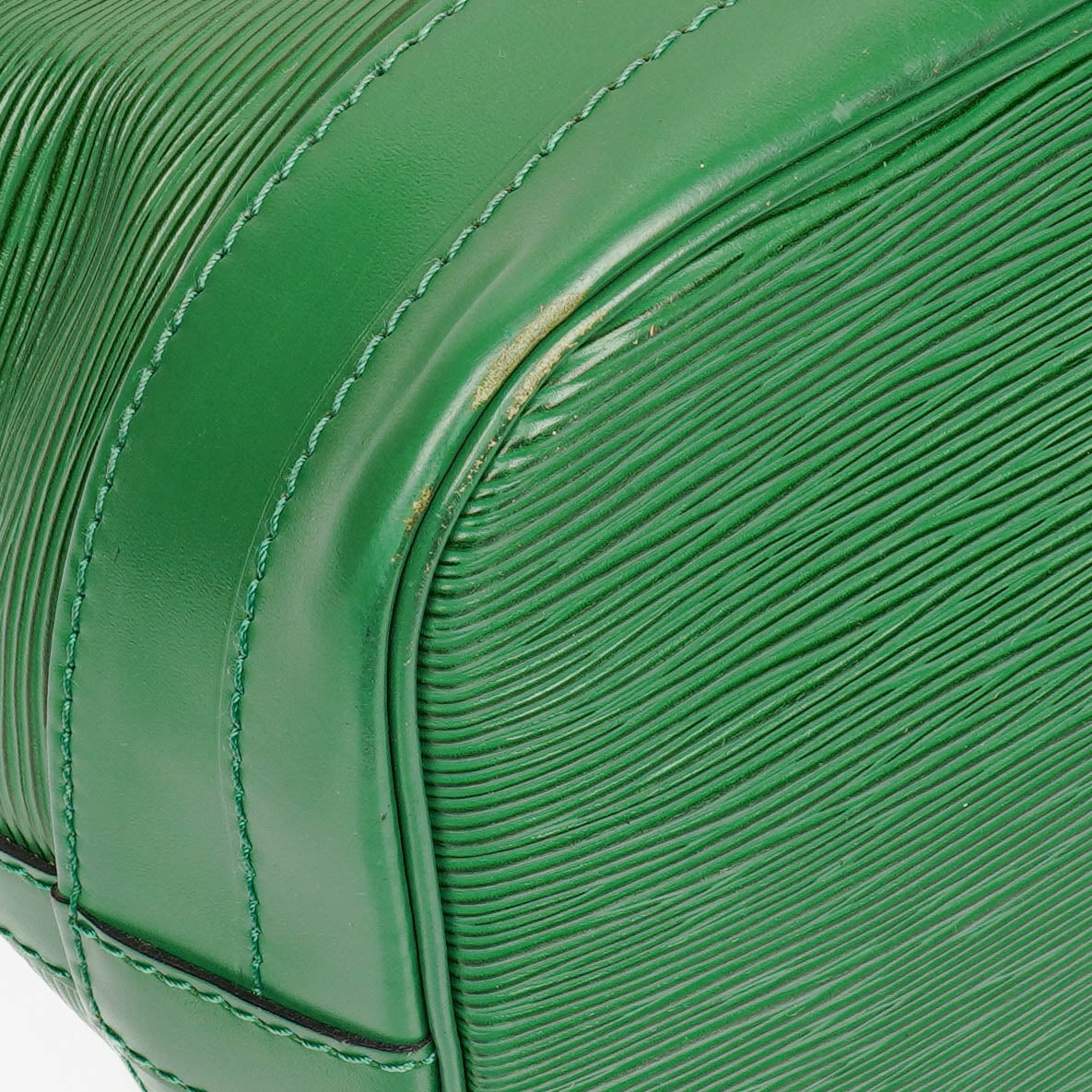 Authentic Louis Vuitton Noe Grande GM Green Epi Leather Shoulder Bag