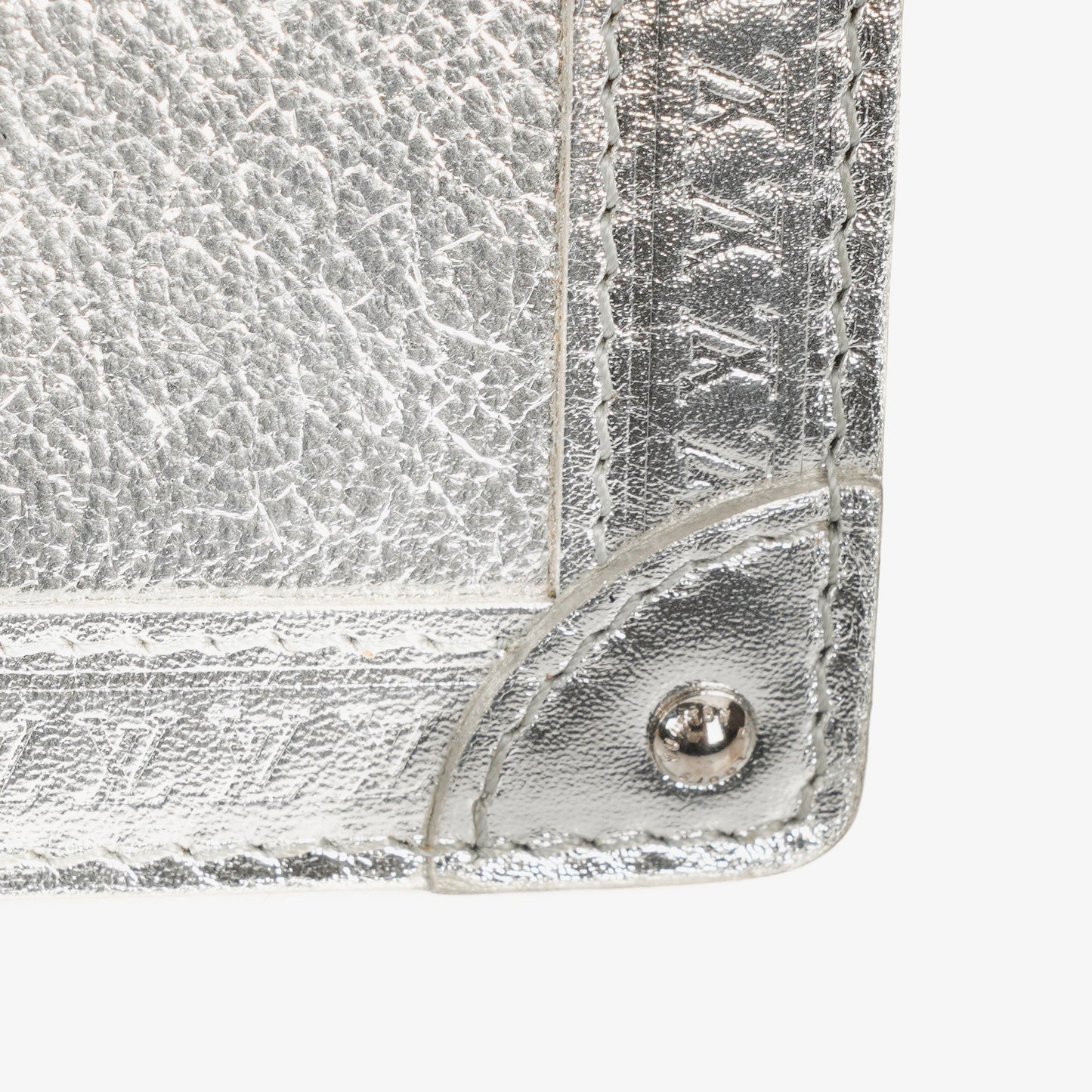 Louis Vuitton Silver Suhali Leather Partnenaire Agenda/Notebook Cover