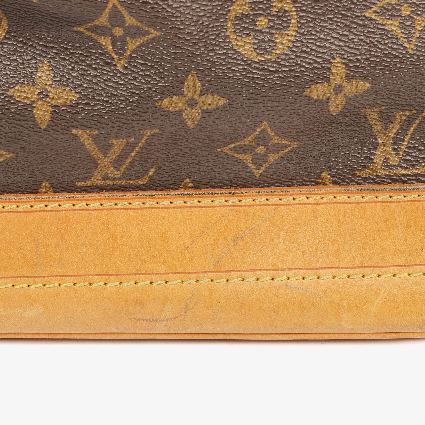 Louis Vuitton Noe Grande GM Monogram Canvas Shoulder Bag