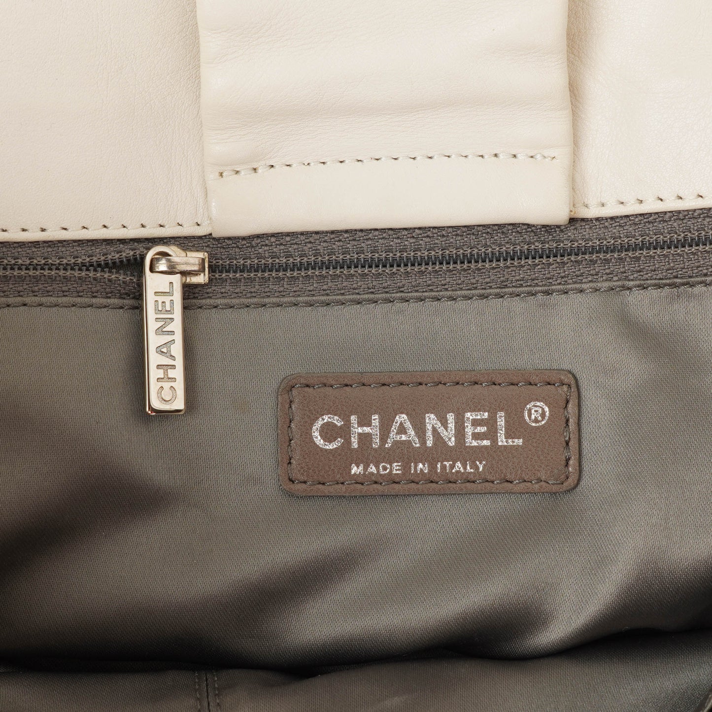 Chanel Crinkled Patent Modern White Plastic Chain Flap Bag