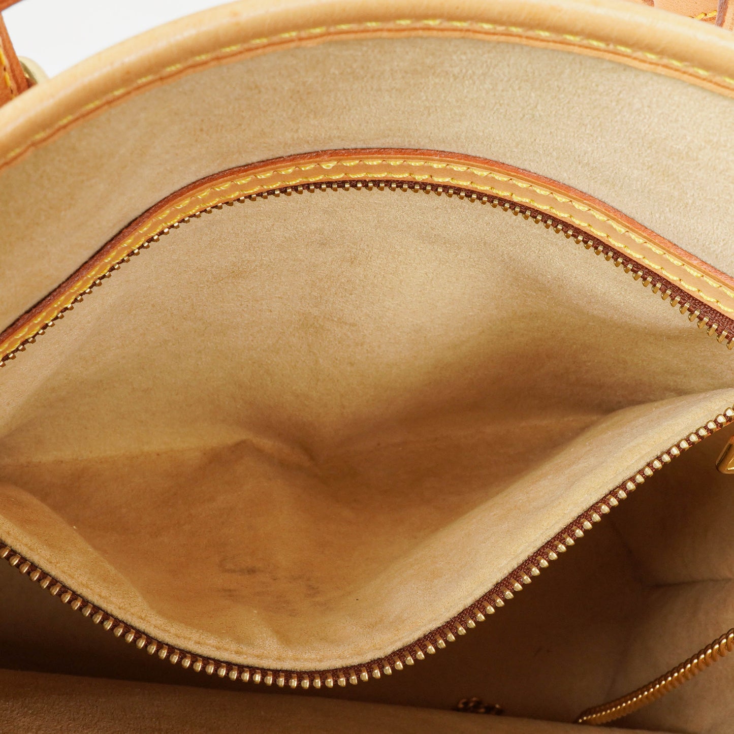 Louis Vuitton Neutral Vachetta Petit Bucket