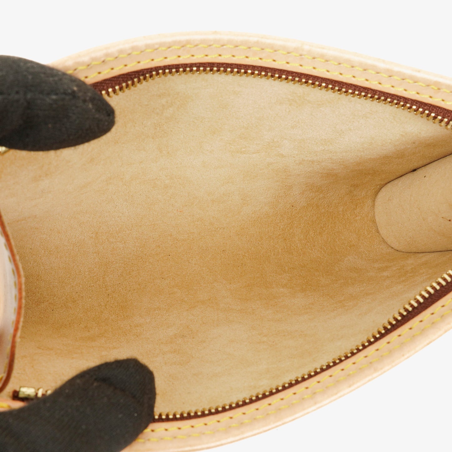 Louis Vuitton Neutral Vachetta Petit Bucket