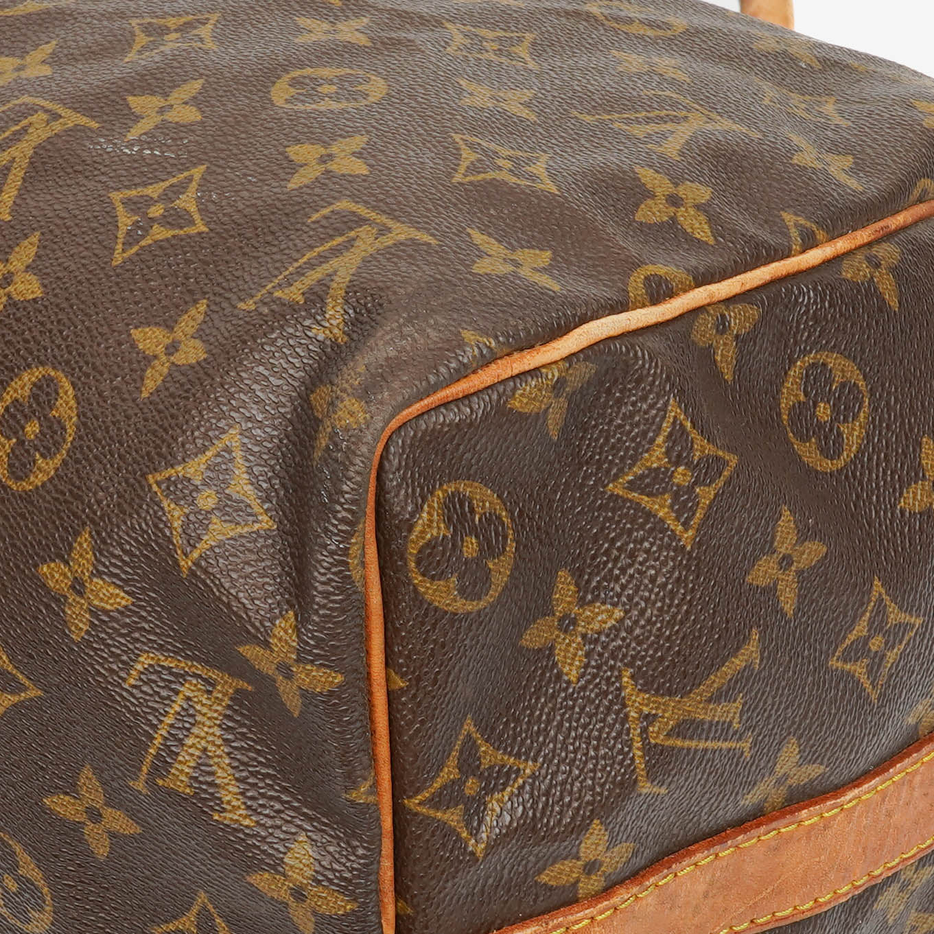 Louis Vuitton Keepall 45 Bandoulière Travel Bag in Monogram Canvas