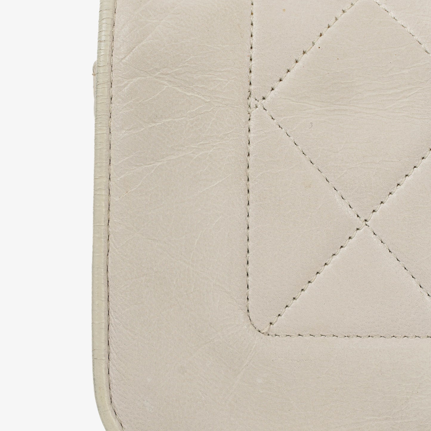 Chanel Diana White Quilted Lambskin  Small Flap Bag With 24K Gold-Plated Hardware
