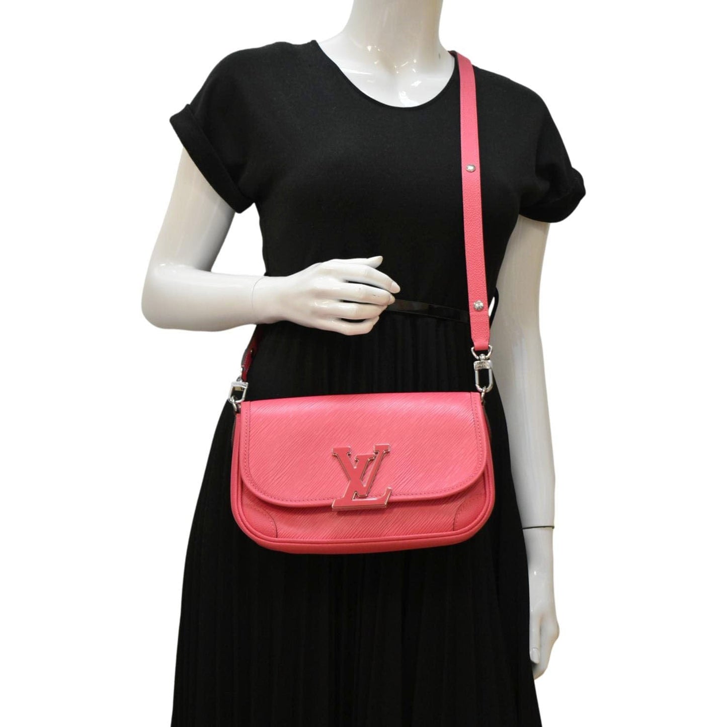 LOUIS VUITTON Buci Epi Leather Shoulder Bag Pink