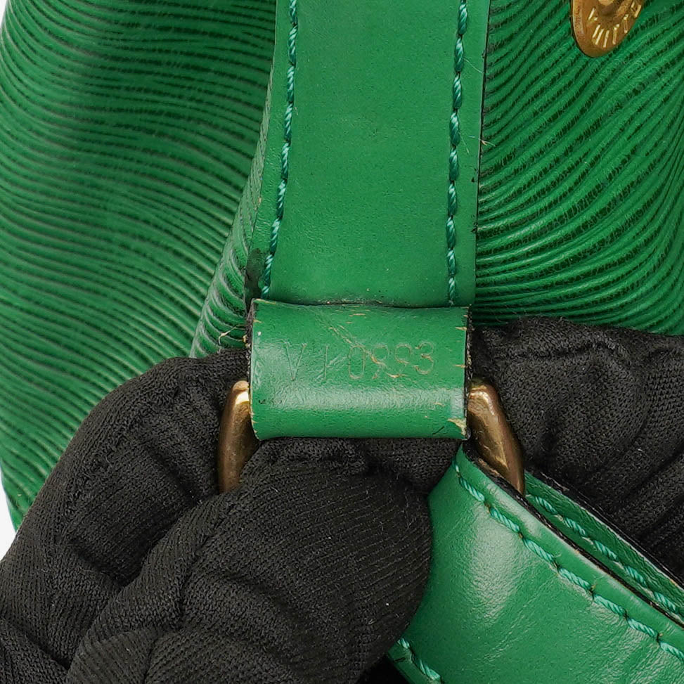 Louis Vuitton Noe Grande GM Green Epi Leather Shoulder Bag
