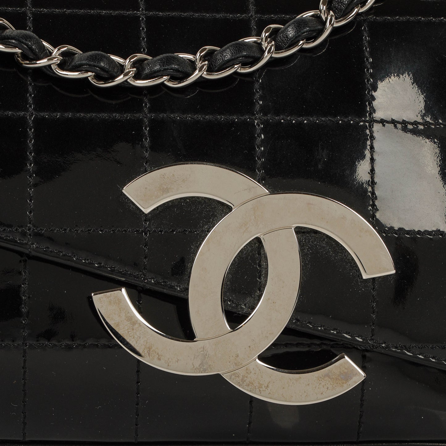 Chanel East West Chocolate Bar CC Patent Leather Shouder Bag Silver-Tone Hardware