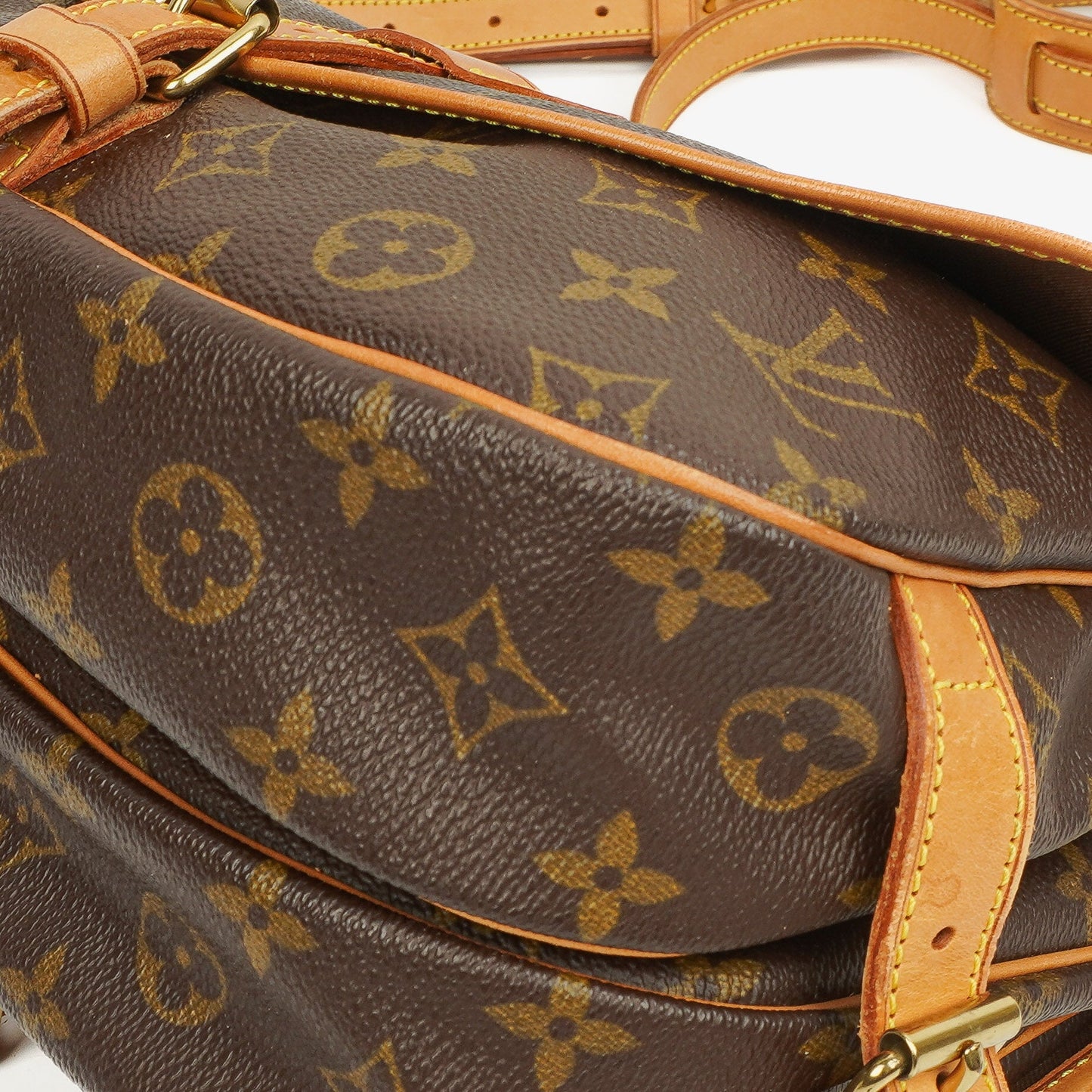 Louis Vuitton Saumur Monogram Canvas 30 Bag