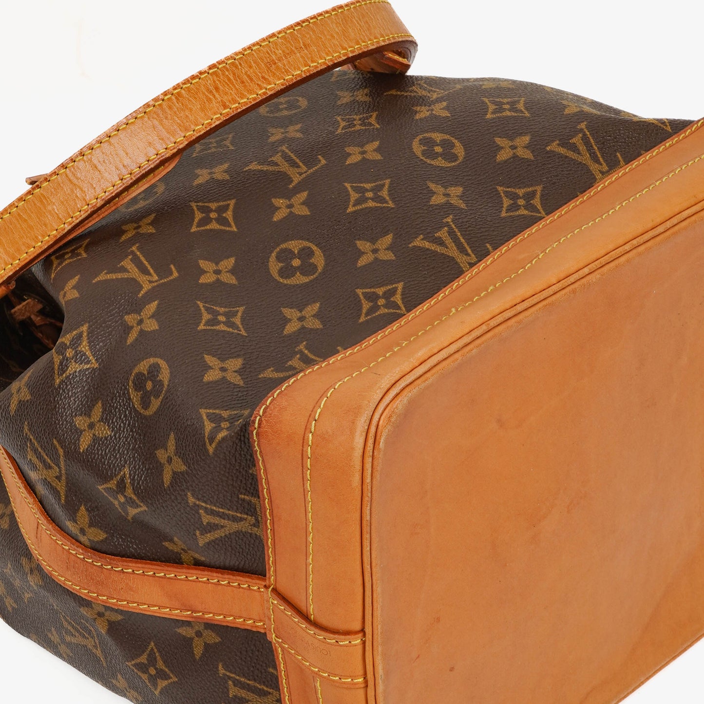 Louis Vuitton Noe Grande GM Monogram Canvas Shoulder Bag