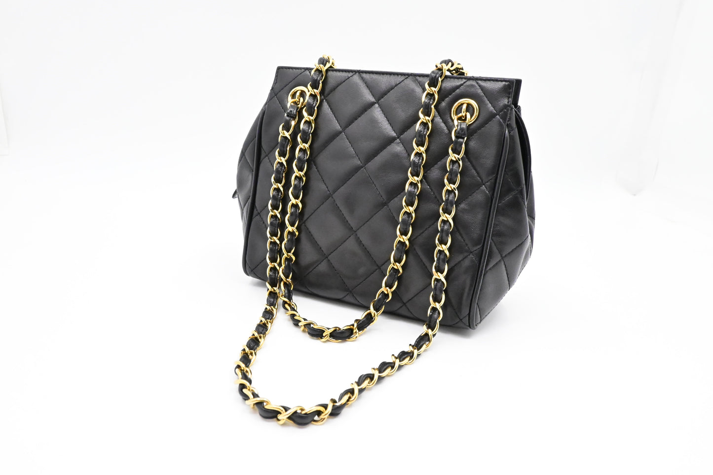 Chanel Shoulder Bag in Black MattelassÃÂ© Leather