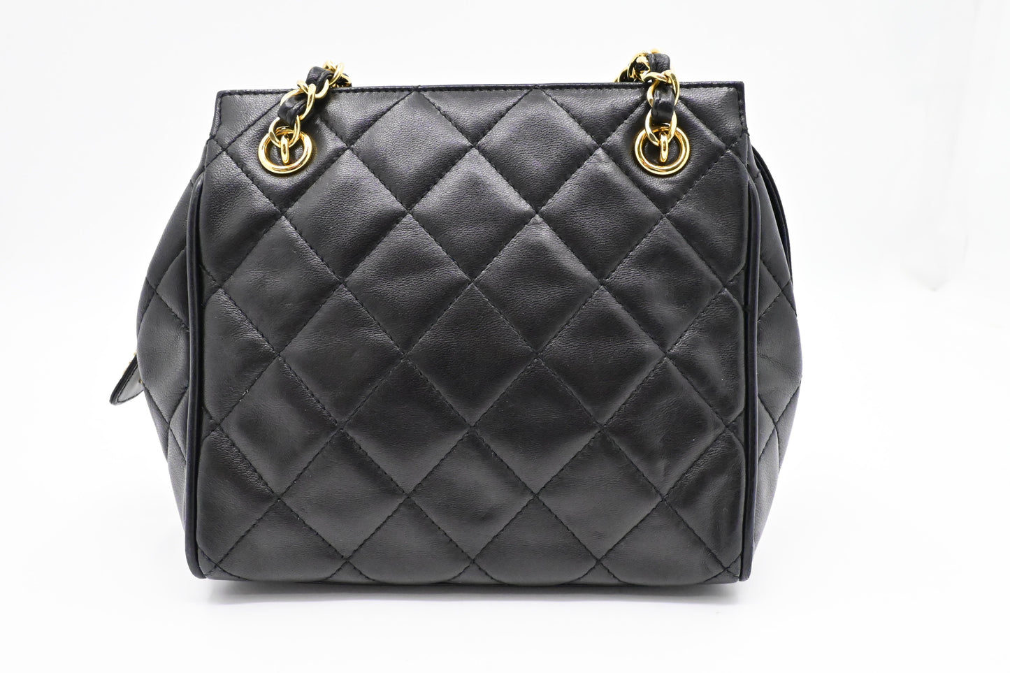 Chanel Shoulder Bag in Black MattelassÃÂ© Leather