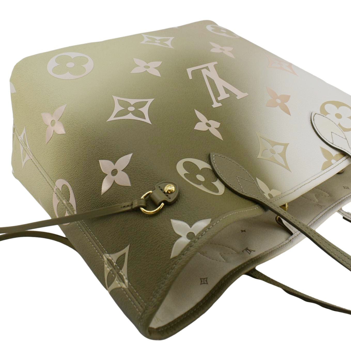 LOUIS VUITTON Neverfull MM Monogram Canvas Tote Sunset Khaki