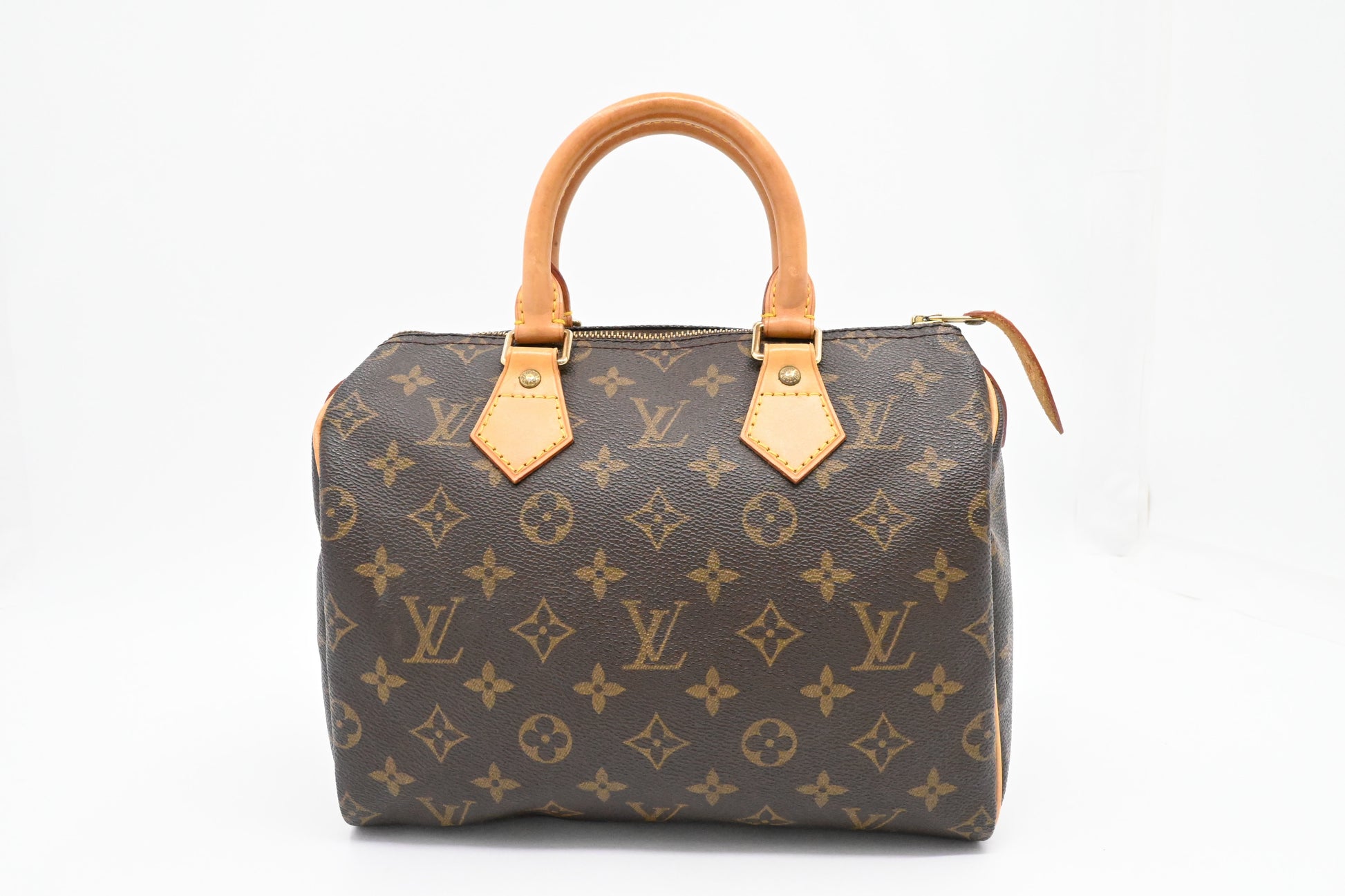 Louis Vuitton Speedy 25 in Monogram Canvas