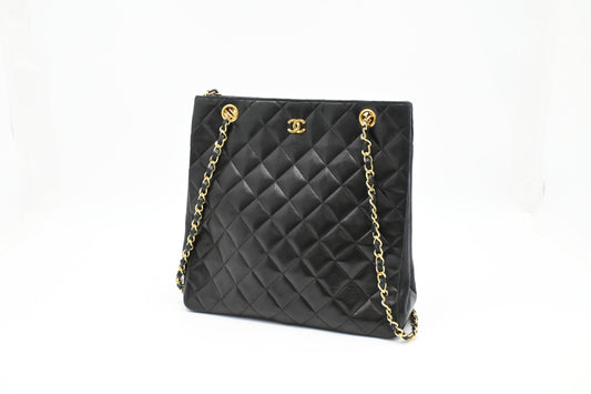 Chanel Shoulder Bag in Black MattelassÃÂ© Leather
