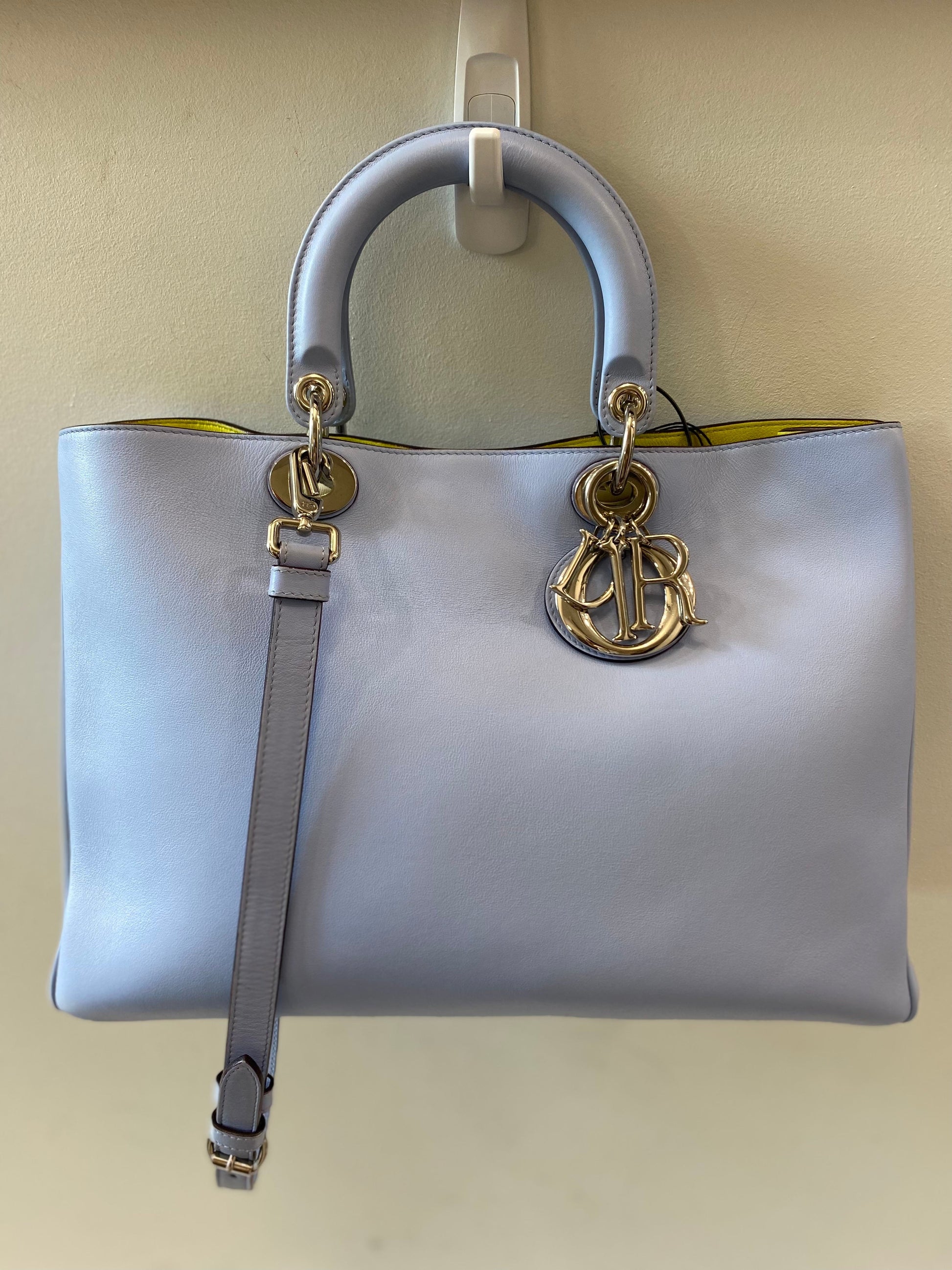 CHRISTIAN DIOR BICOLOR SOFT CALFSKIN DIORSSIMO TOTE BAG