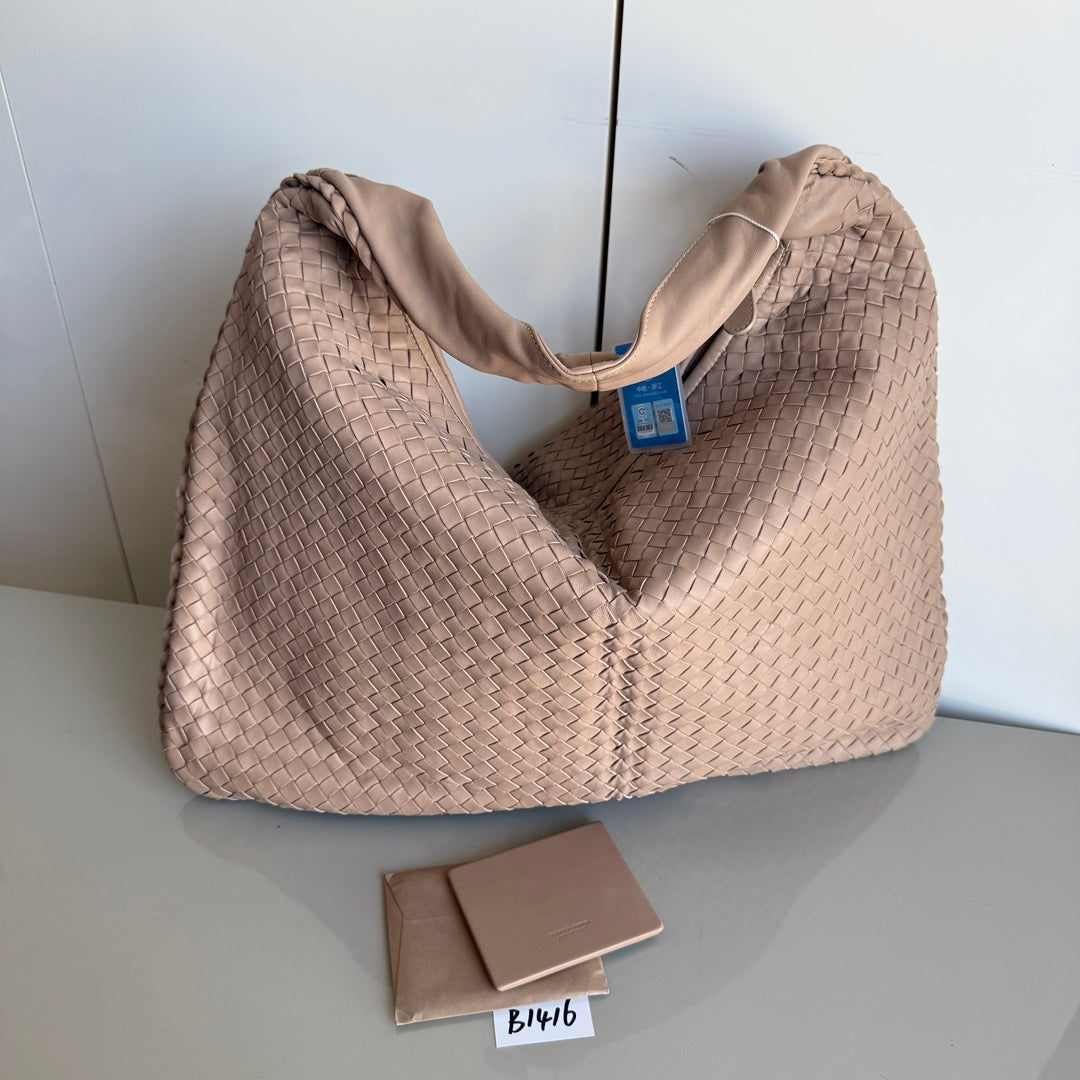 Bottega Veneta Veneta Shoulder Bag - Rovelle Bags