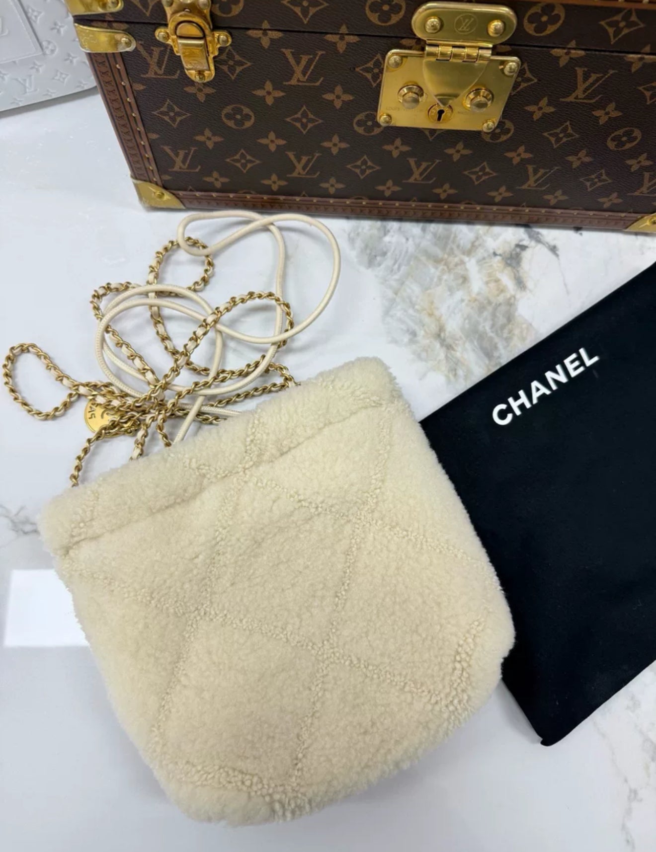 Chanel Chanel 22 Shoulder Bag - Rovelle Bags