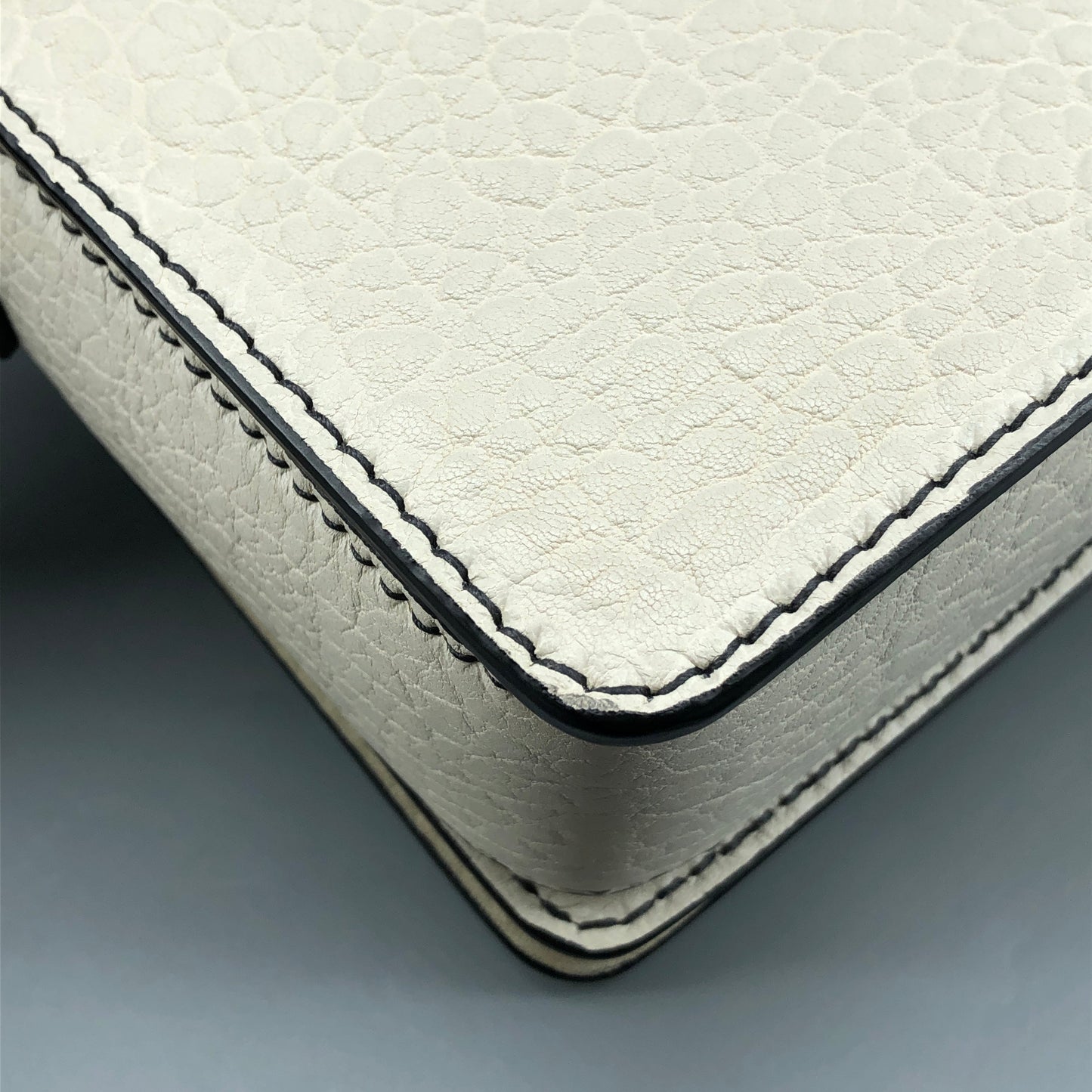 Christian Dior Dio(r)evolution Cream Grained Calfskin shoulder Bag