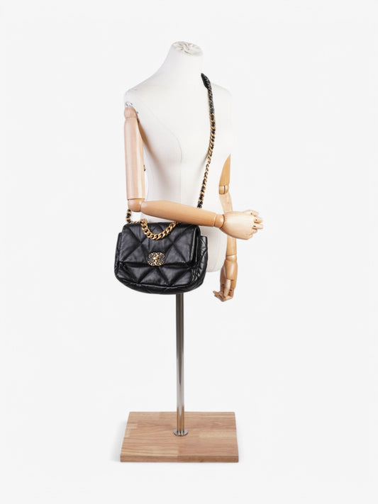 Chanel Chanel 19 Shoulder Bag - Rovelle Bags