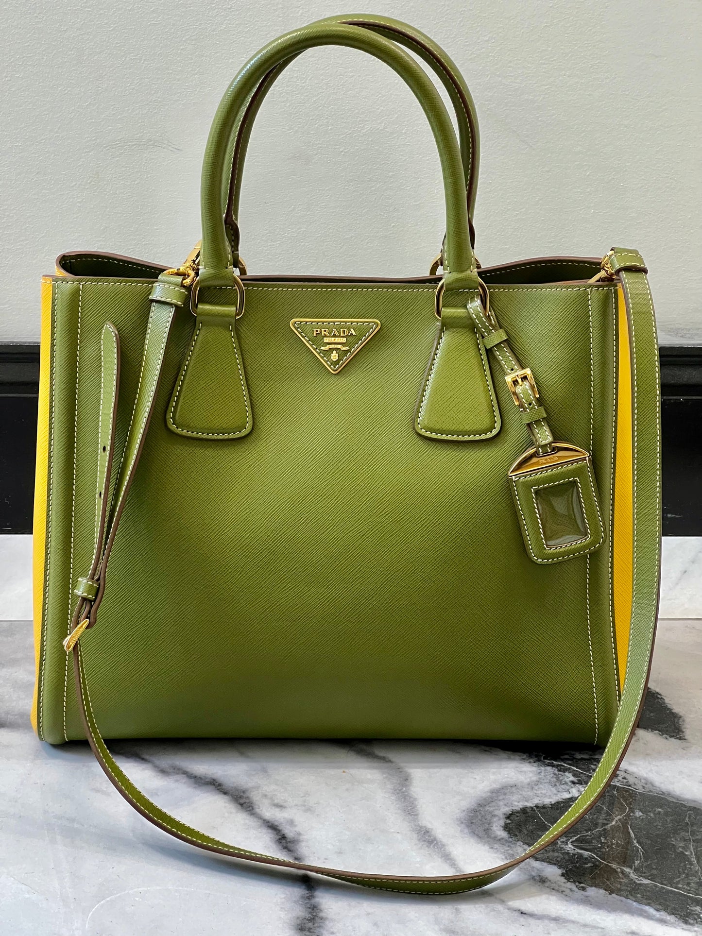 Prada Saffiano Tote - Rovelle Bags