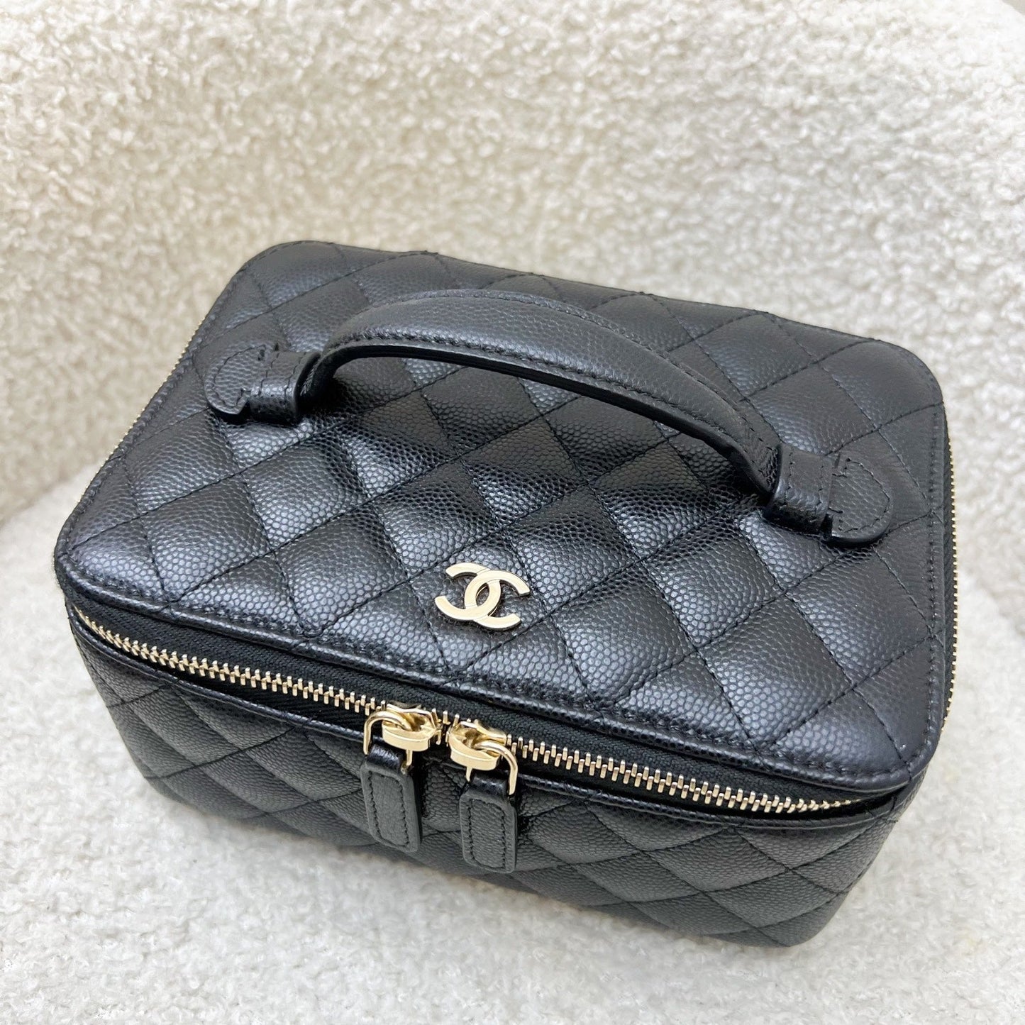 Chanel Jewellery Vanity Case with Top Handbag - Rovelle Bags