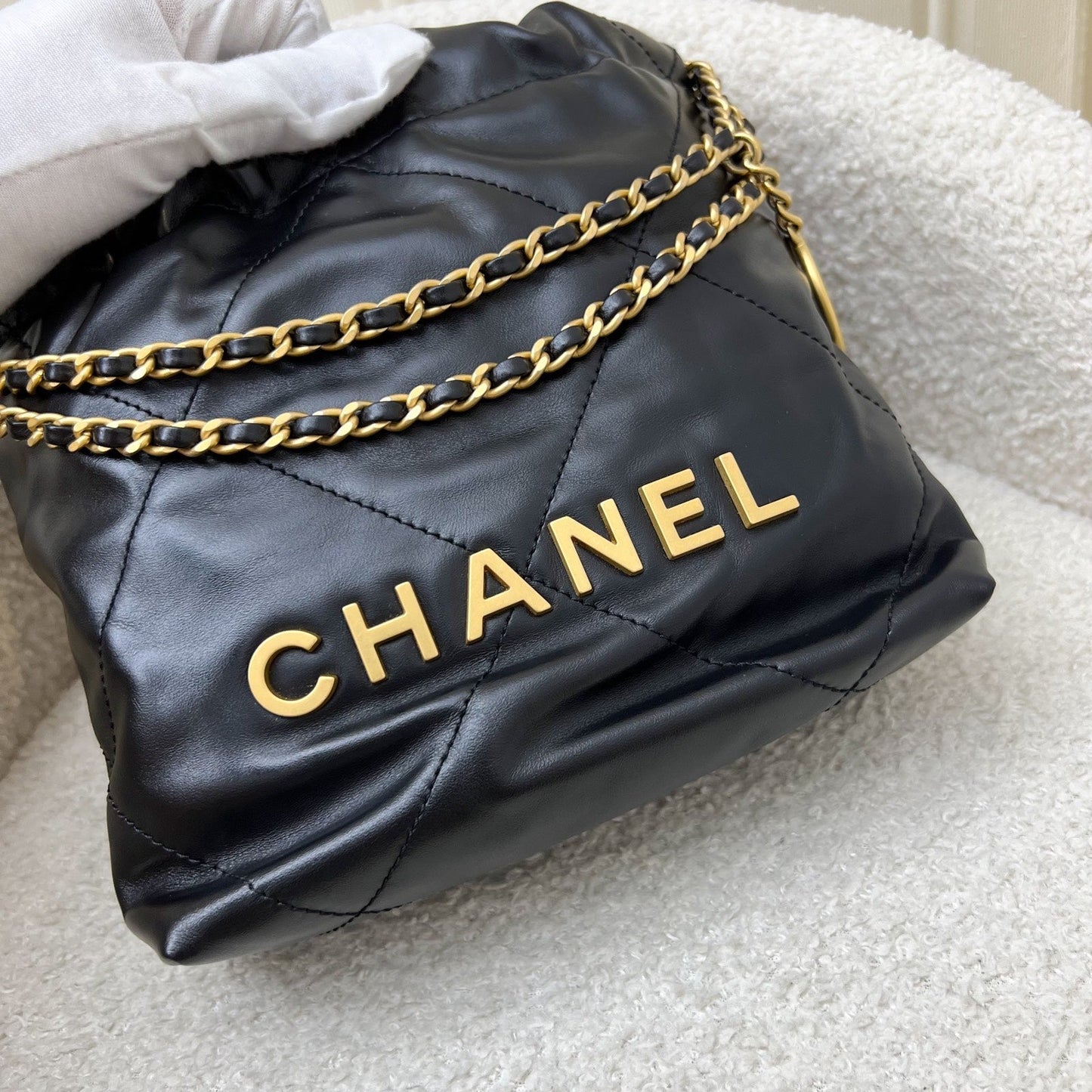 Chanel 22 Mini Hobo Handbag - Rovelle Bags
