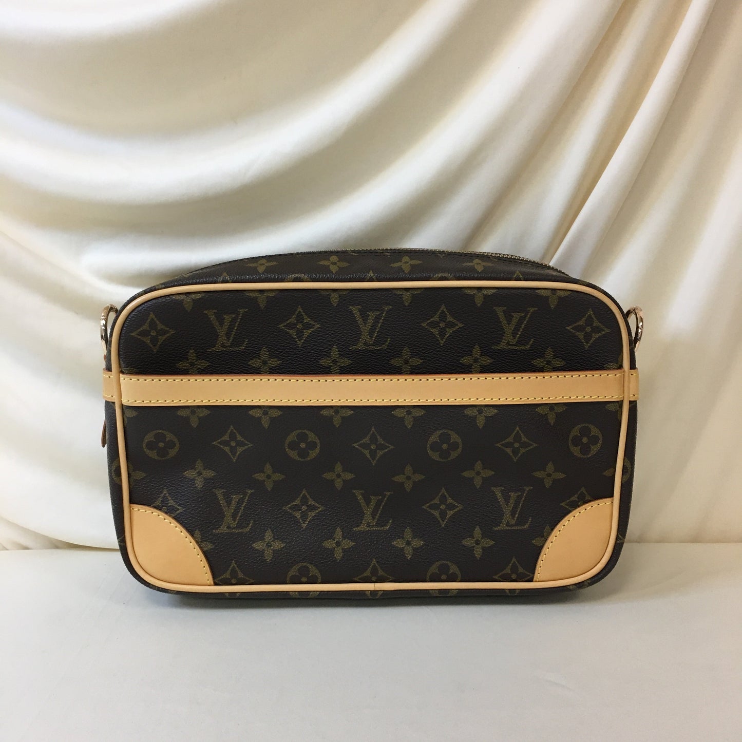 Louis Vuitton Monogram Trocadero [generic straps include] Sku# 67941