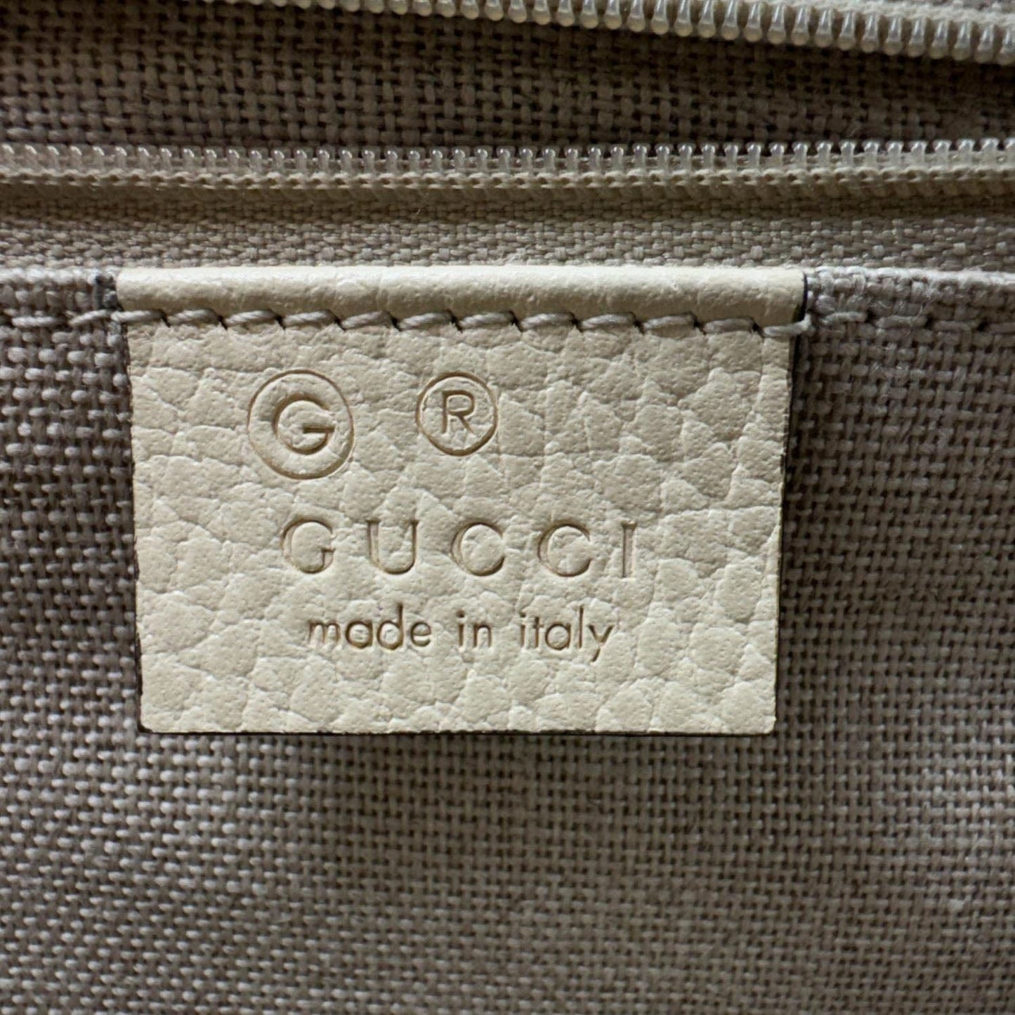GUCCI Interlocking G Dollar Calfskin Top Handle Crossbody Bag Off White 510303