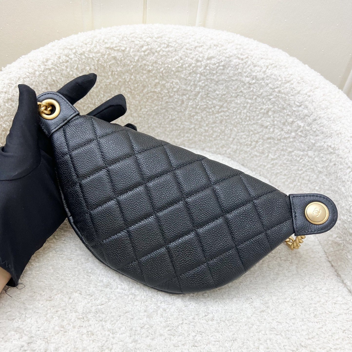 Chanel 24P Heart Adjustable Chain Waist Handbag - Rovelle Bags