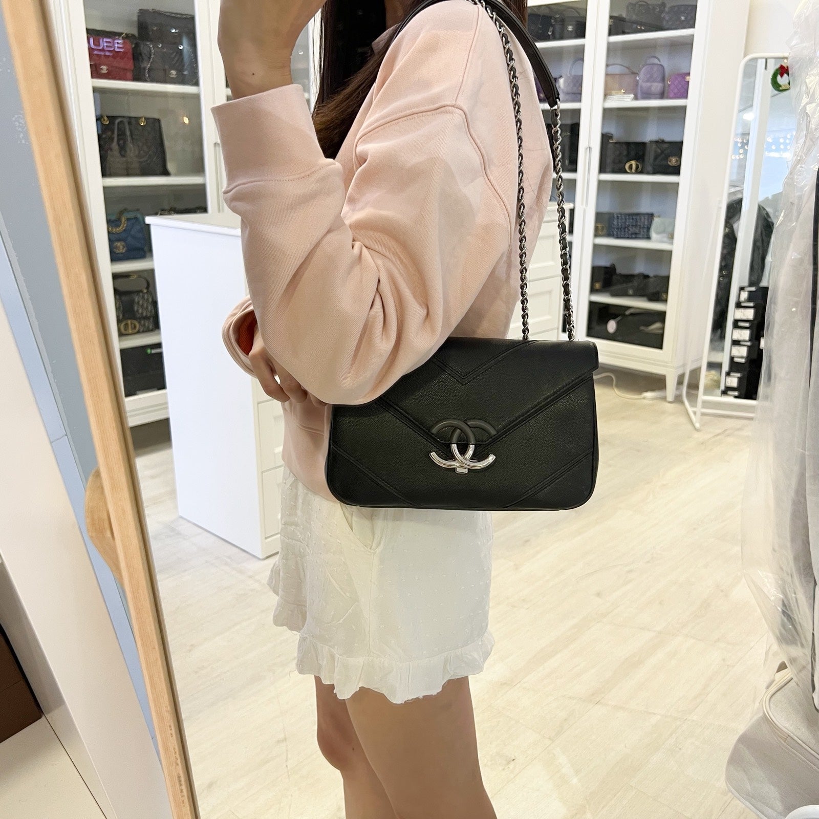 Chanel Macro Chevron Flap Flap Bag - Rovelle Bags