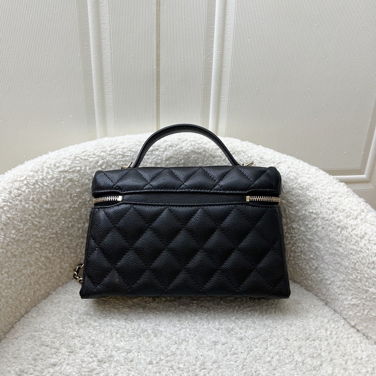 Chanel 25C Vanity / Clutch with Vanity Bag - Rovelle Bags