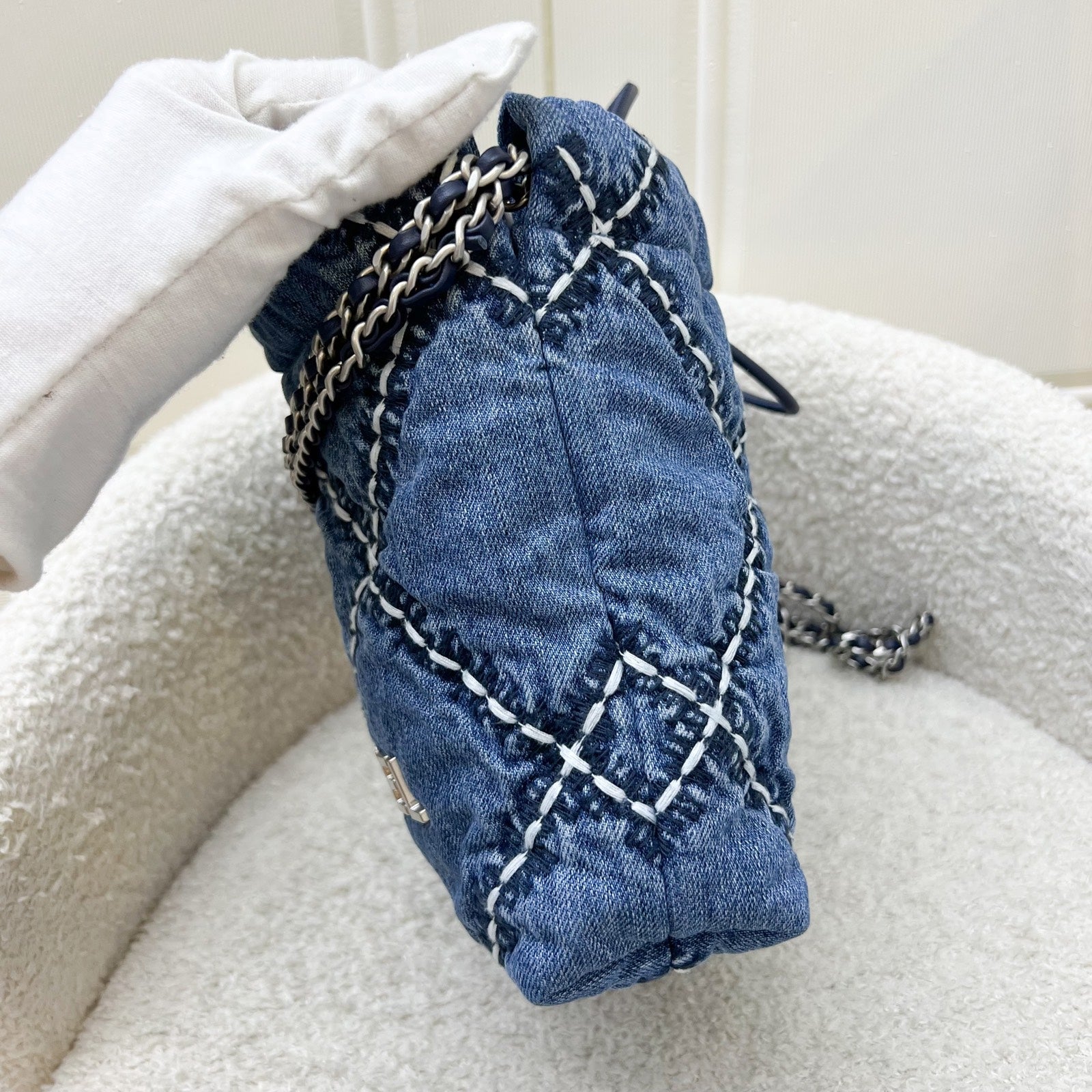 Chanel 22 Mini Hobo Hobo Bag - Rovelle Bags