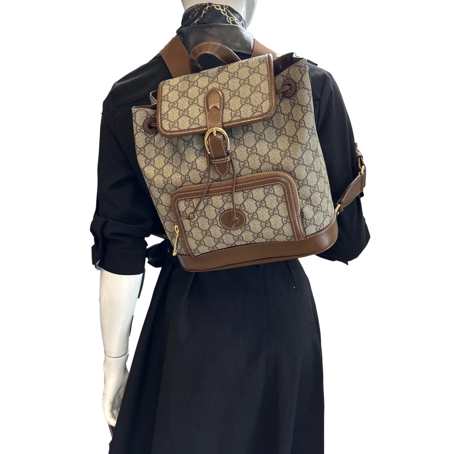 GUCCI Retro Interlocking G Buckle GG Supreme Azalea Calfskin Backpack Beige 674147