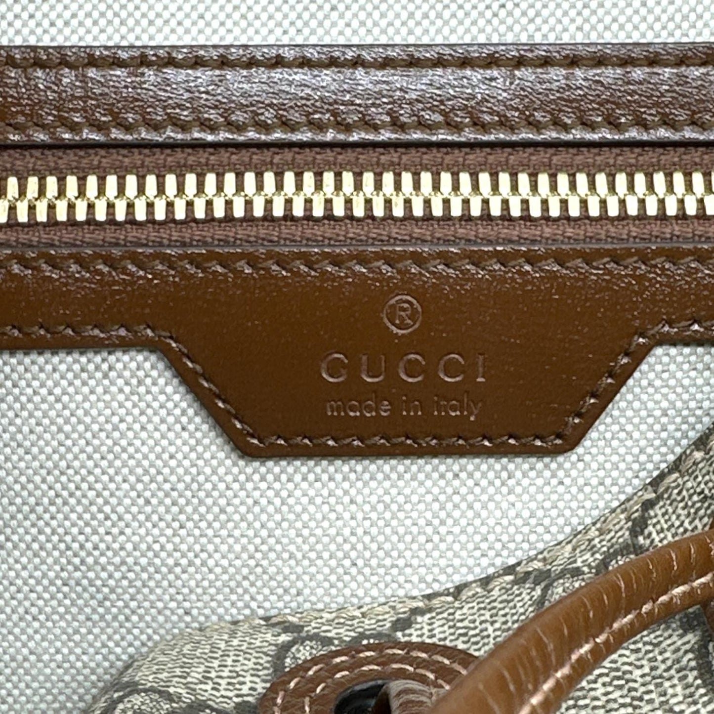 GUCCI Retro Interlocking G Buckle GG Supreme Azalea Calfskin Backpack Beige 674147