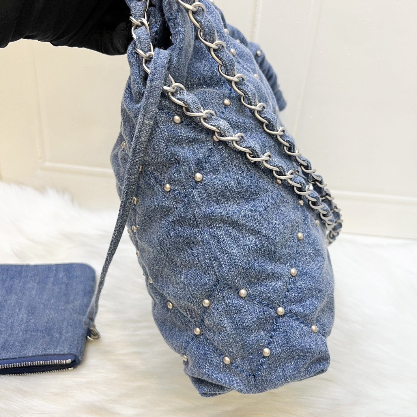 Chanel 22 Small Hobo Hobo Bag - Rovelle Bags