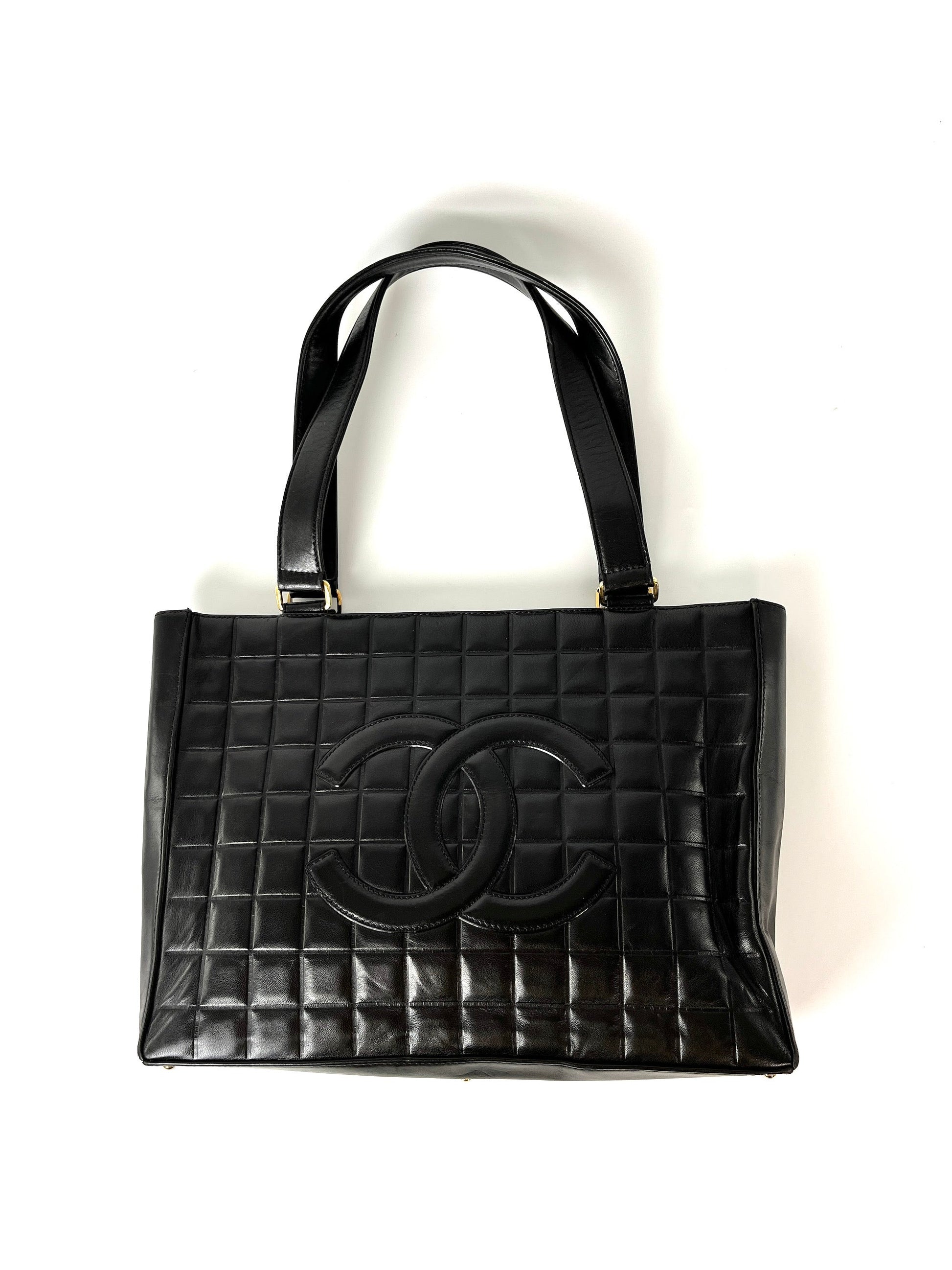 Chanel Chocolate Bar Black Leather Shoulder Shoulder Bag - Rovelle Bags