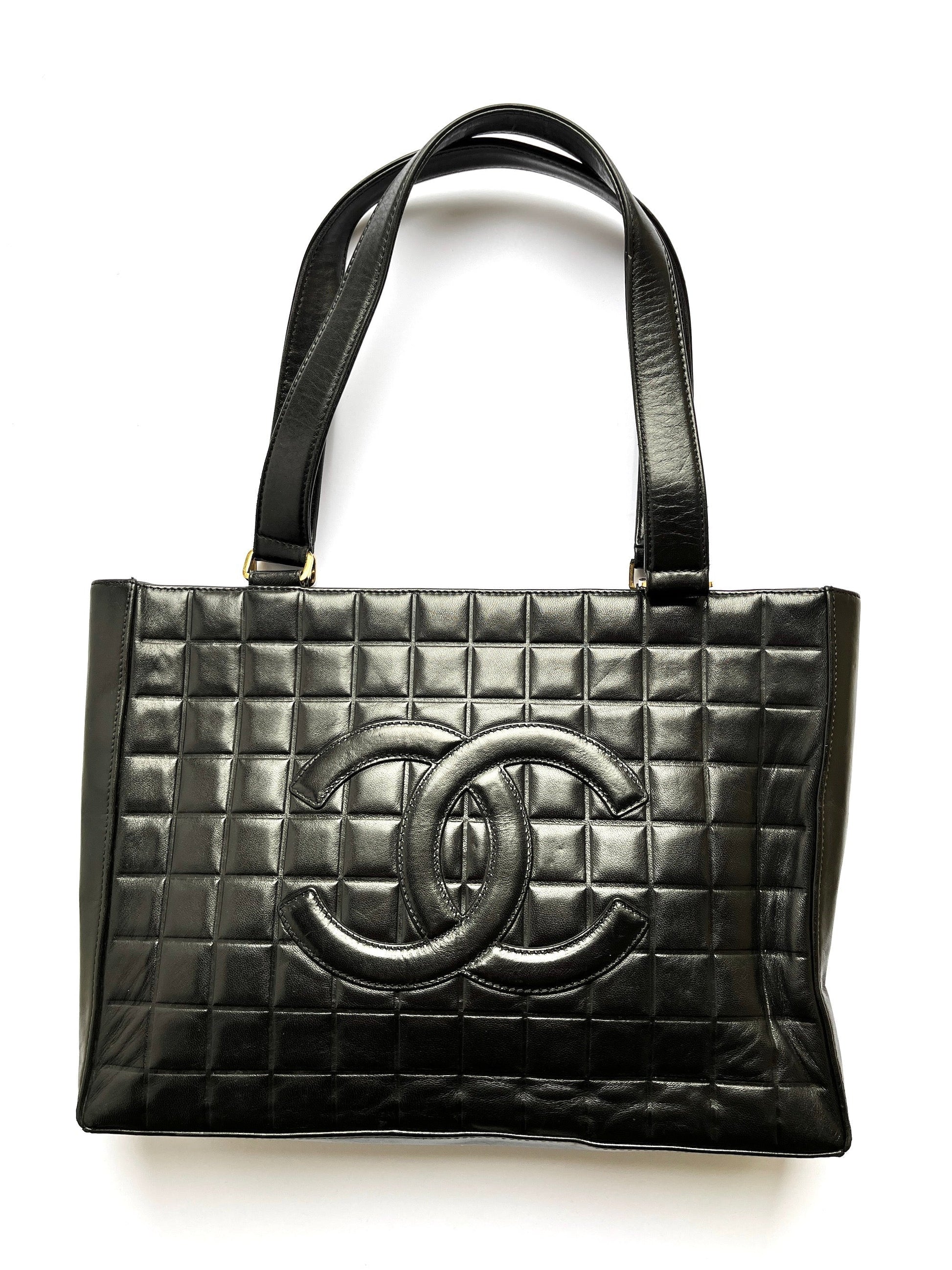 Chanel Chocolate Bar Black Leather Shoulder Shoulder Bag - Rovelle Bags