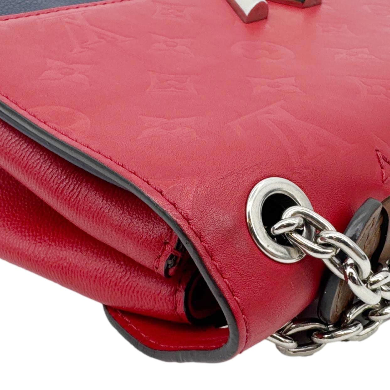 LOUIS VUITTON Very Chain Cuir Plume Ecume Leather Shoulder Bag Red