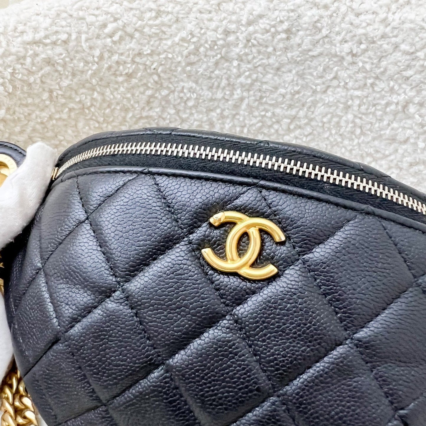Chanel 24P Heart Adjustable Chain Waist Handbag - Rovelle Bags