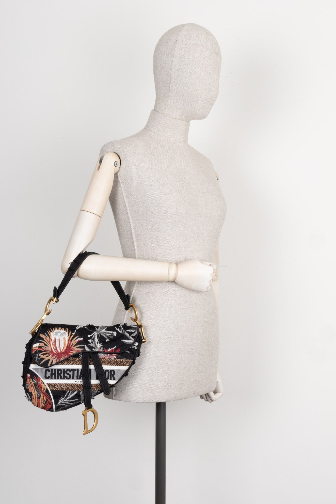 Dior Saddle Crossbody - Rovelle Bags