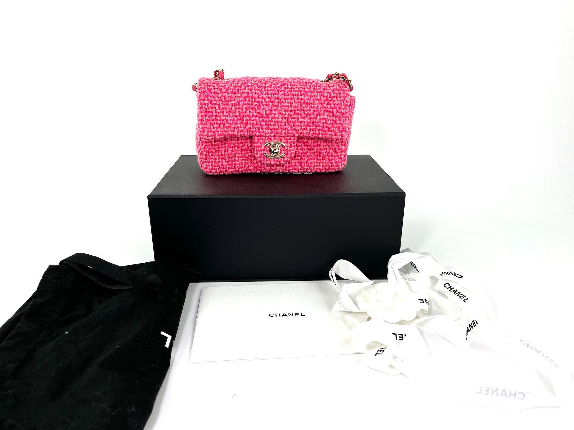 Chanel Wool Tweed 2022 Pink Rectangular Flap Bag - Rovelle Bags