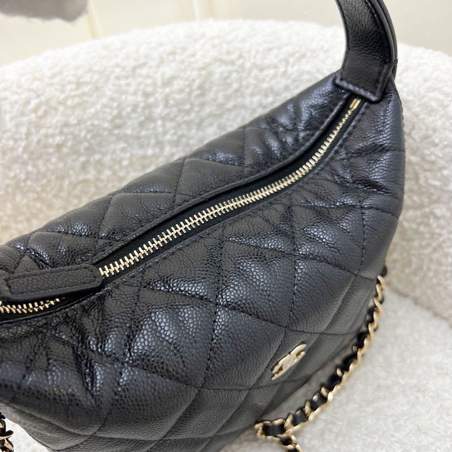 Chanel 25C Quilted Hobo Clutch on Shoulder Bag - Rovelle Bags