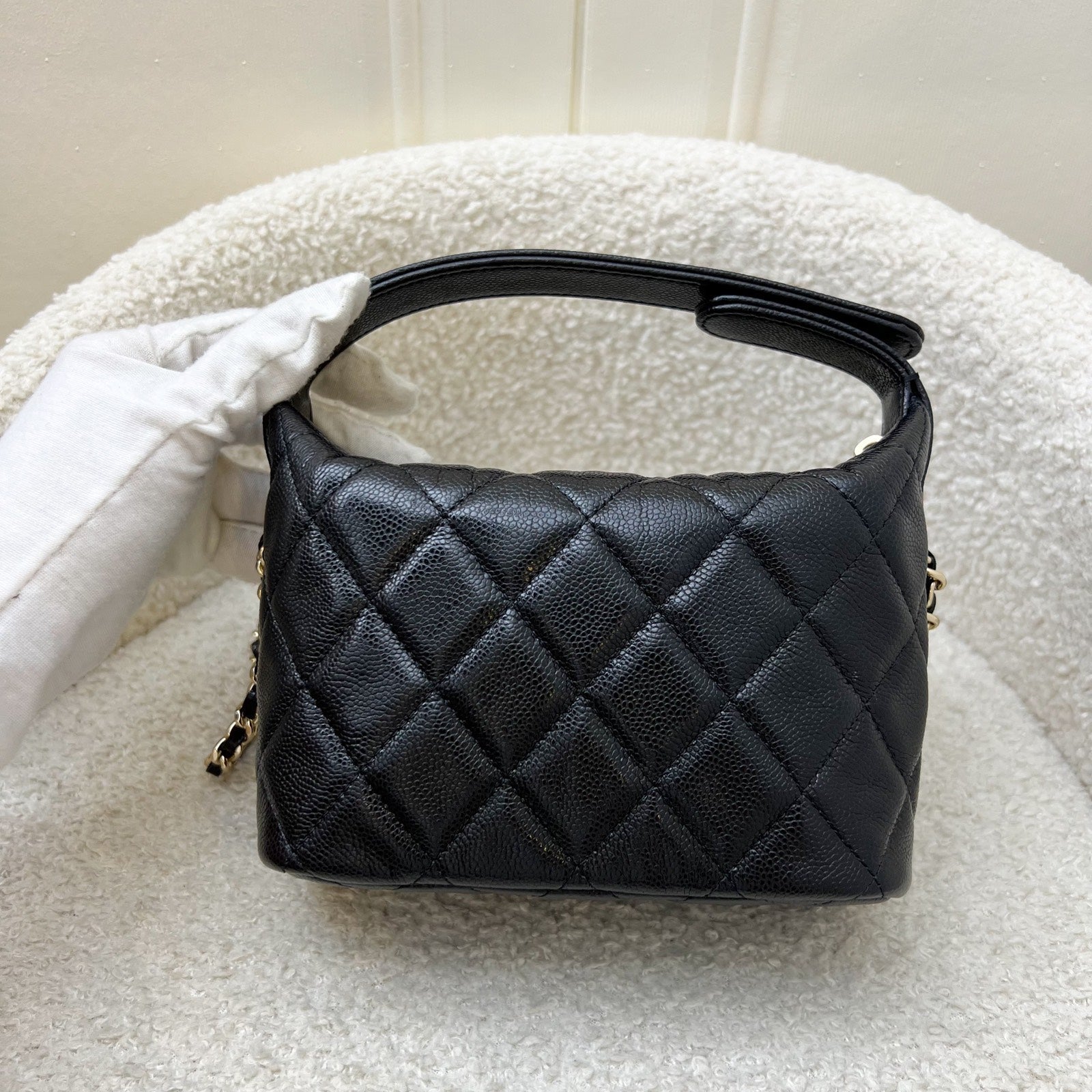 Chanel 25C Quilted Hobo Clutch on Shoulder Bag - Rovelle Bags