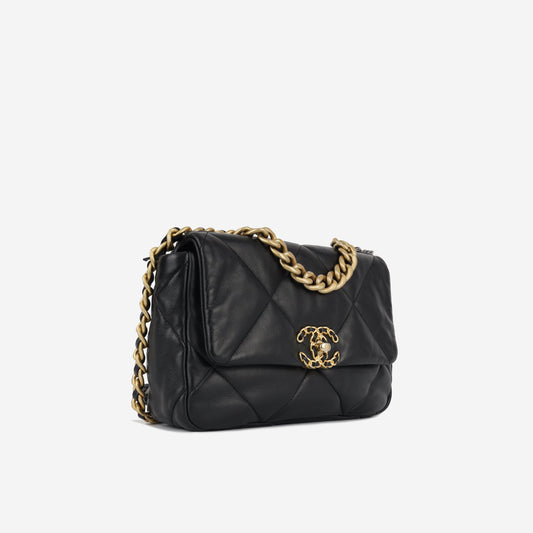 Chanel Chanel 19 Shoulder Bag - Rovelle Bags