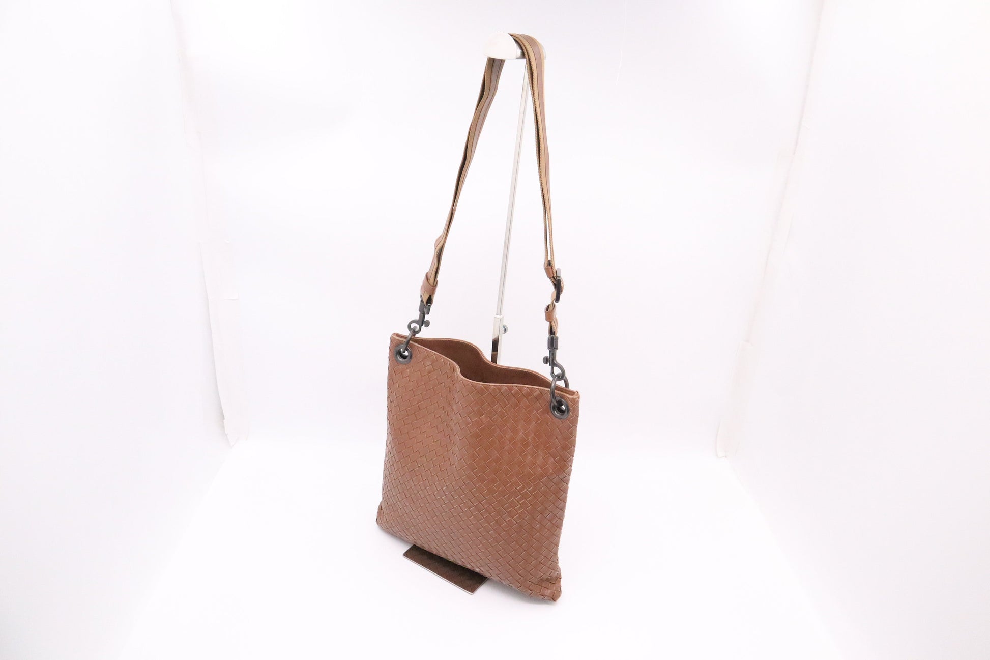 Bottega Veneta Veneta Crossbody - Rovelle Bags