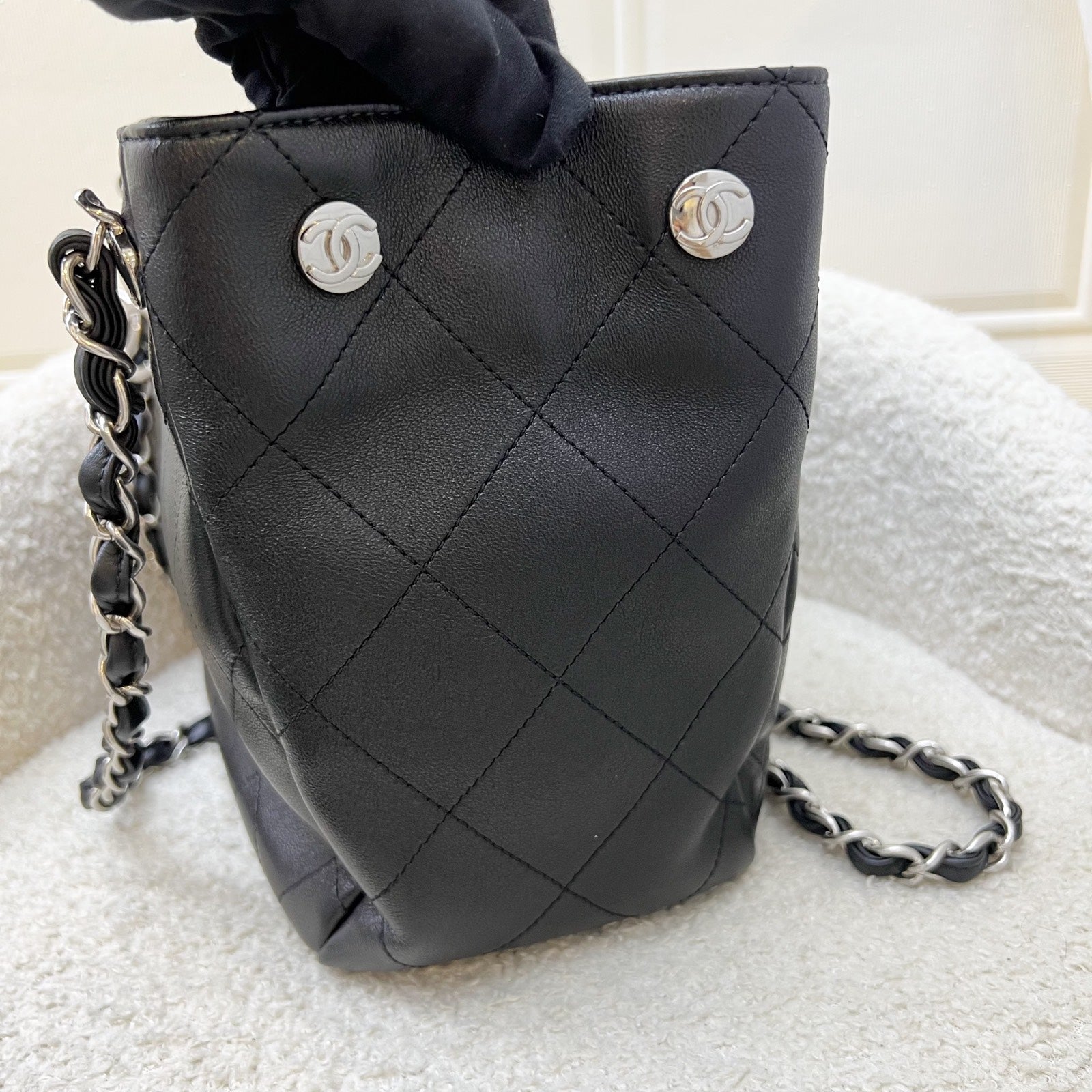 Chanel 25P Tote Tote Bag - Rovelle Bags