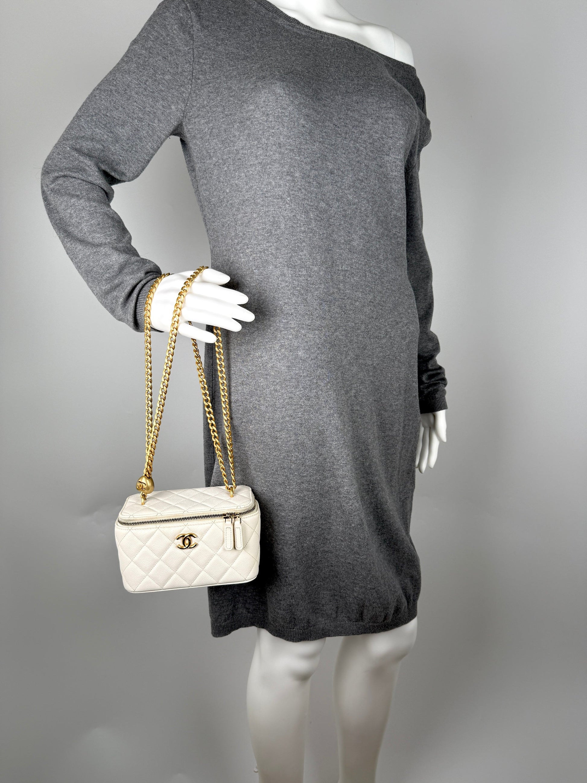 Chanel White Sweetheart Caviar Vanity Case Crossbody Bag - Rovelle Bags