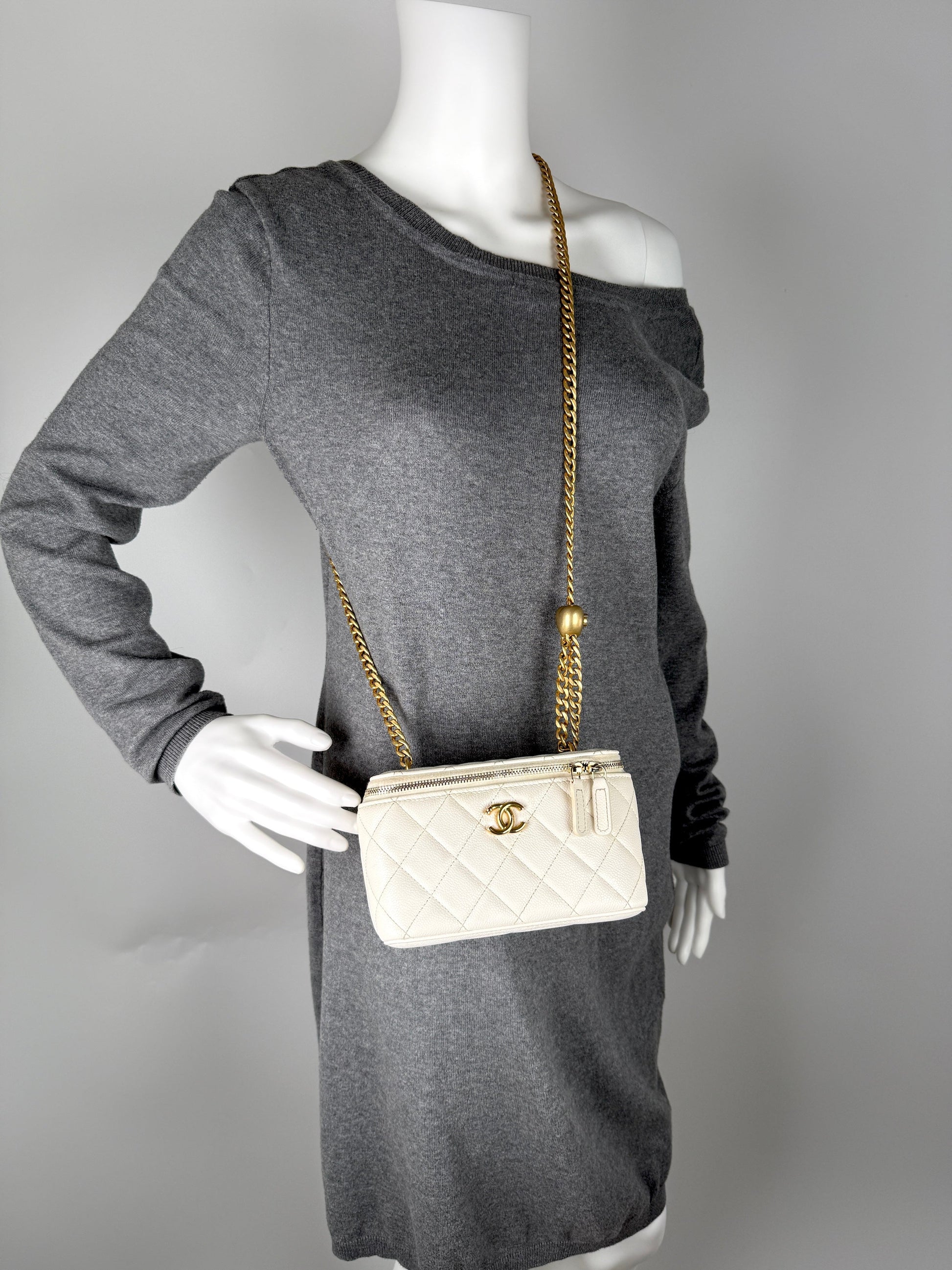 Chanel White Sweetheart Caviar Vanity Case Crossbody Bag - Rovelle Bags