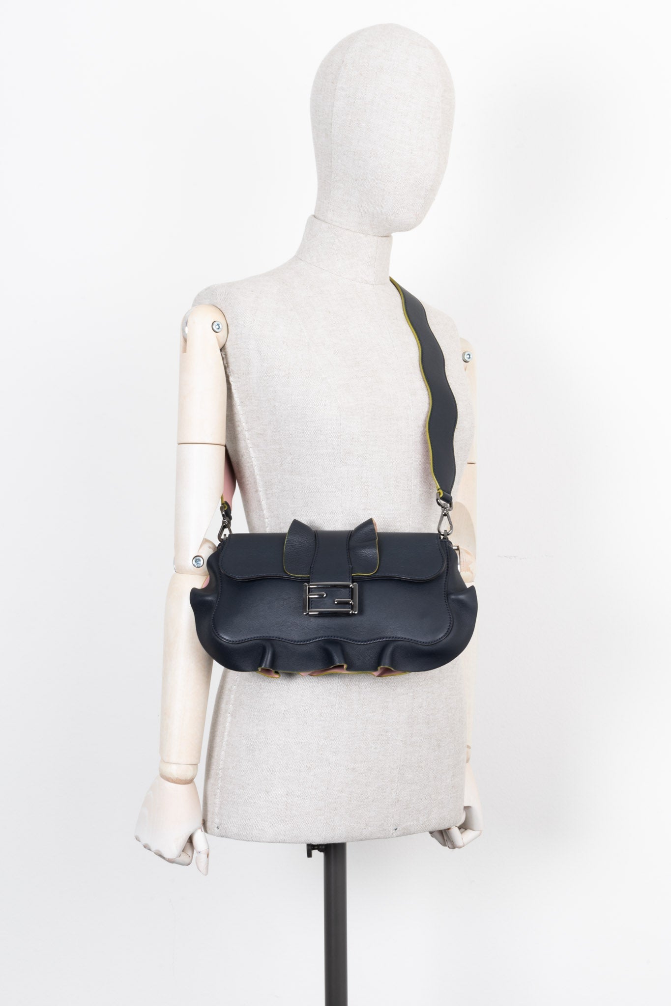 FENDI Wave Baguette Midnight Blue