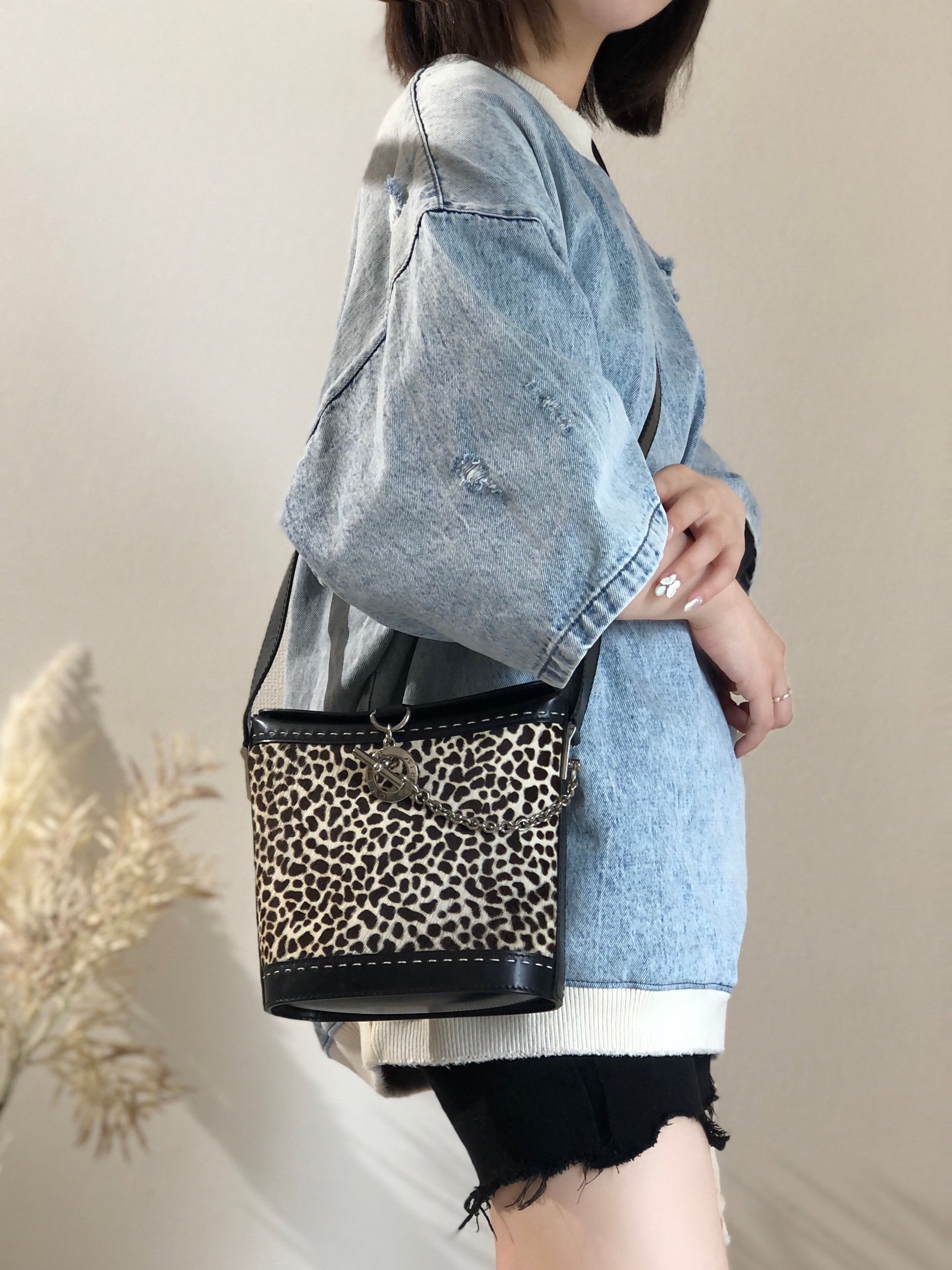 CELINE Unborn calf Dalmatian pattern Mantel Shoulder bag Black Old CELINE dn7e23